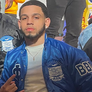 Meet your Posher, Luis